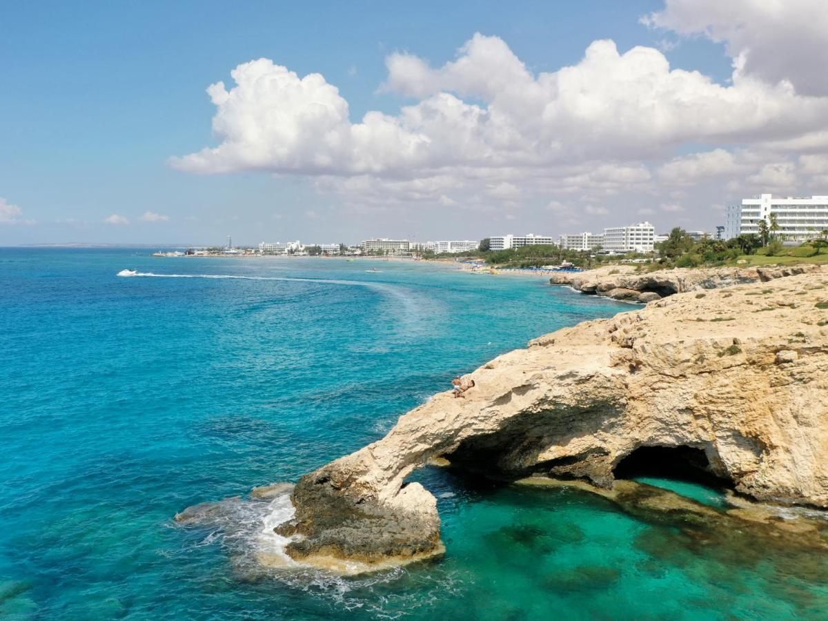 Sanders Mythical Blue Villas Paralímni Kültér fotó