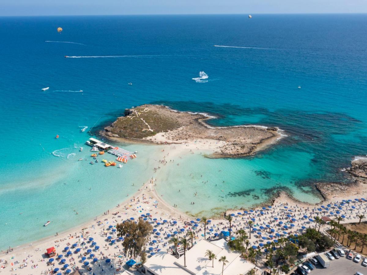 Sanders Mythical Blue Villas Paralímni Kültér fotó